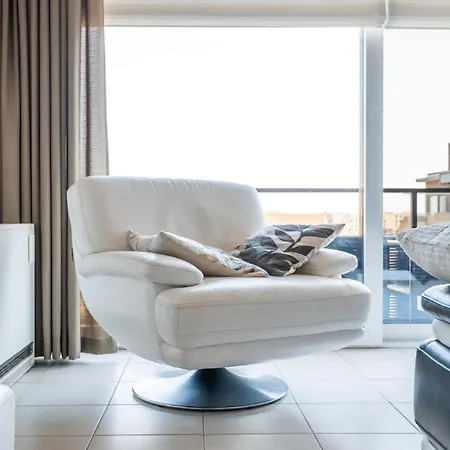 Bright 2br On A Perfect Location *